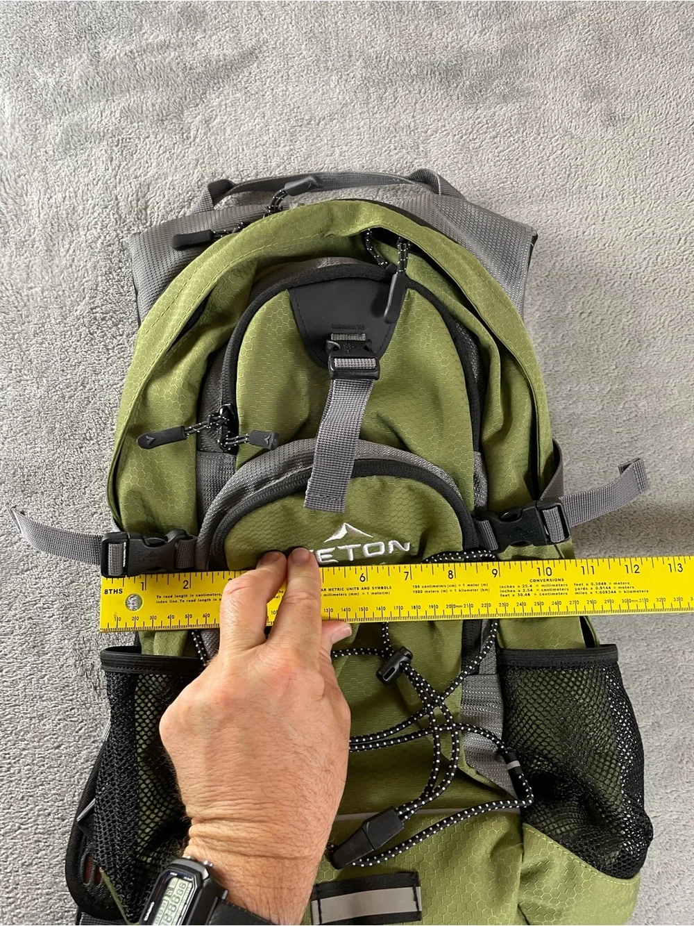 TETON Sports Oasis Hiking Backpack Hydration Compatible Daypack *NO BLADDER*